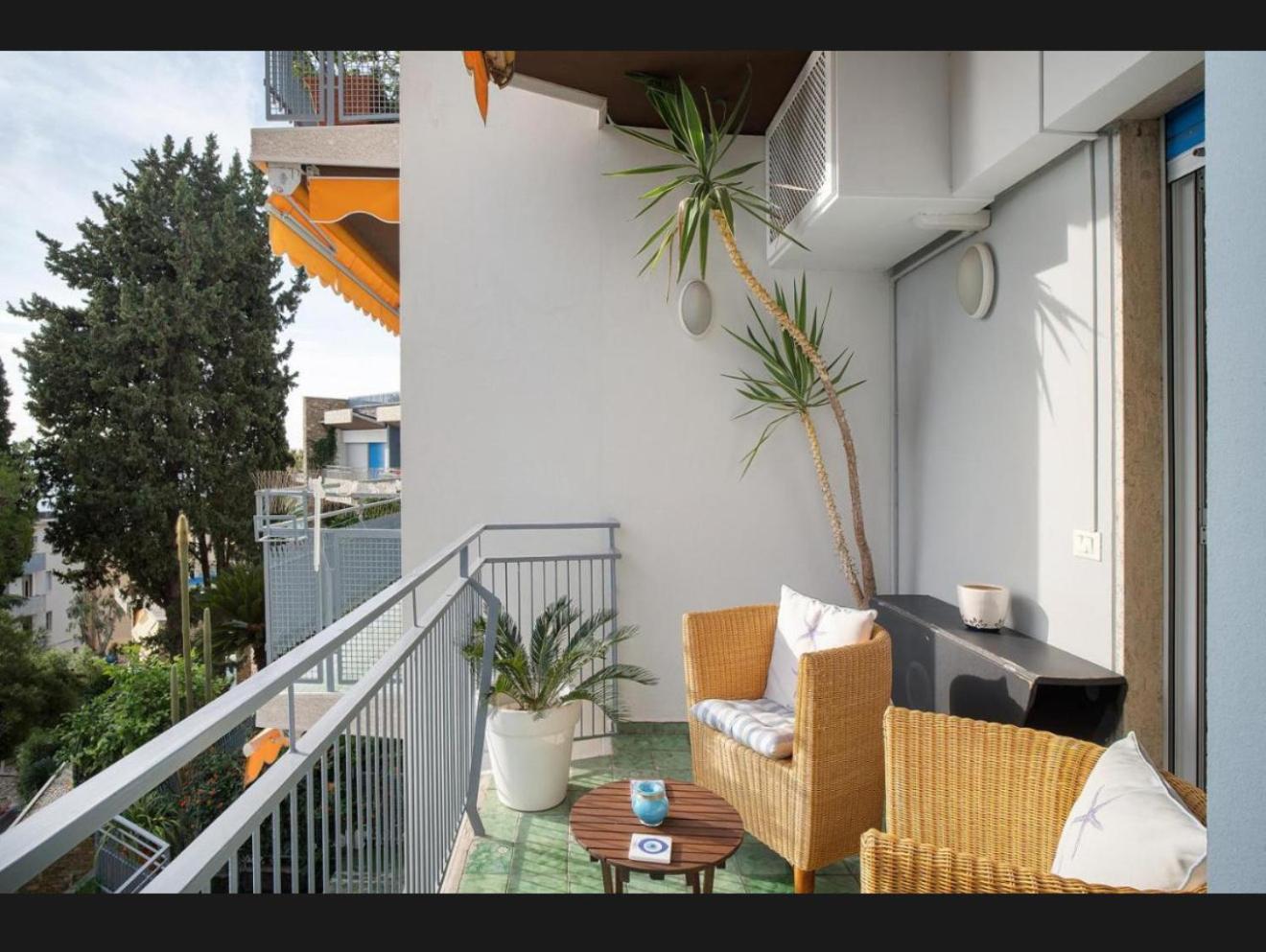Mamariviera Home Holidays Sanremo - Casa Vista Mare Con Piscina Экстерьер фото